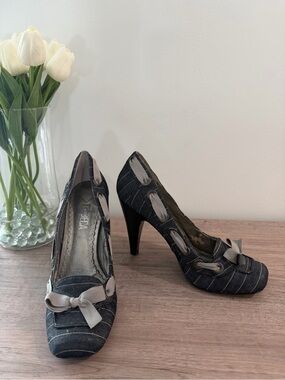 Tribeca Pin Striped Dark Gray High-Heel Pumps with Light Gray Bow Accents